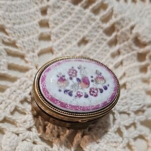 #antique pill box real ceramic top hand painted design #vintage pink white gold